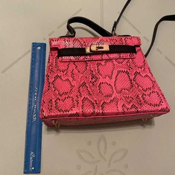 Pink Snakeskin Crossbody Purse - Picture 8 of 9